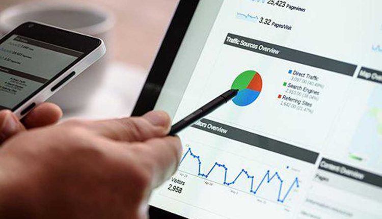 https://cdn.pixabay.com/photo/2016/10/09/08/32/digital-marketing-1725340__340.jpg