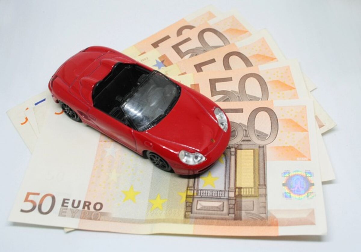 How to Save on Automobile Insurance