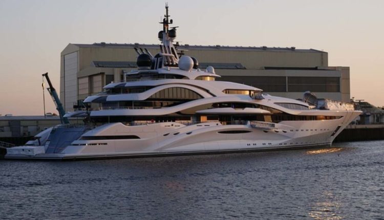 how much to charter a yacht